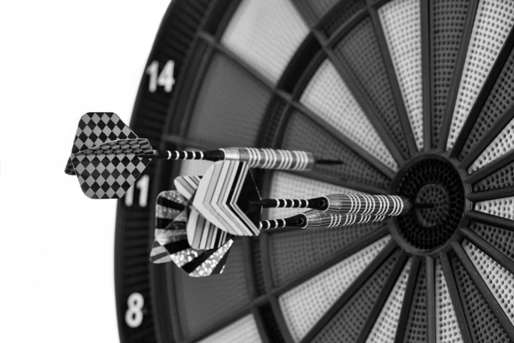 découvrez le monde captivant de dart, un langage de programmation moderne et polyvalent, idéal pour le développement d'applications web et mobiles. apprenez à construire des solutions performantes et réactives avec ses fonctionnalités avancées et sa syntaxe élégante.