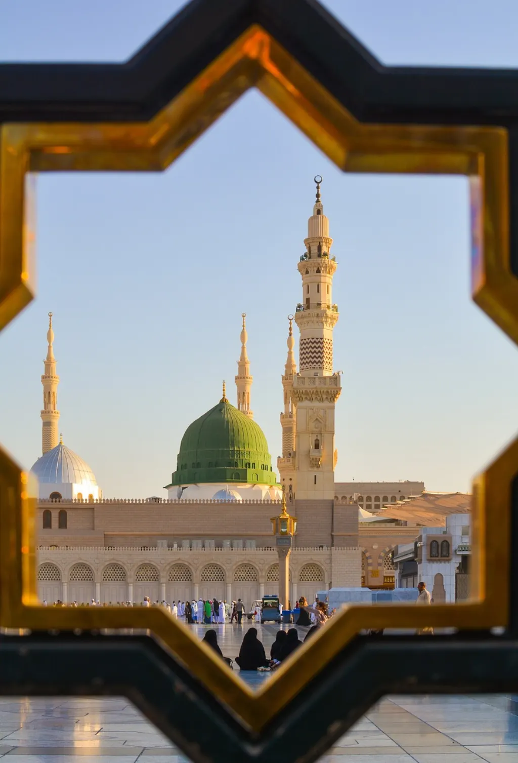 découvrez le hajj, le pèlerinage sacré à la mecque, une expérience spirituelle unique vécue chaque année par des millions de musulmans à travers le monde. plongez dans les rites, les traditions et l'importance de cet événement fondamental dans l'islam.