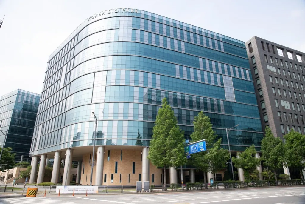 découvrez high-tech park, un espace innovant dédié à la technologie de pointe. profitez d'infrastructures modernes, d'installations de recherche avancées et d'un écosystème dynamique favorisant la collaboration entre startups et grandes entreprises. rejoignez-nous pour façonner l'avenir de la technologie.