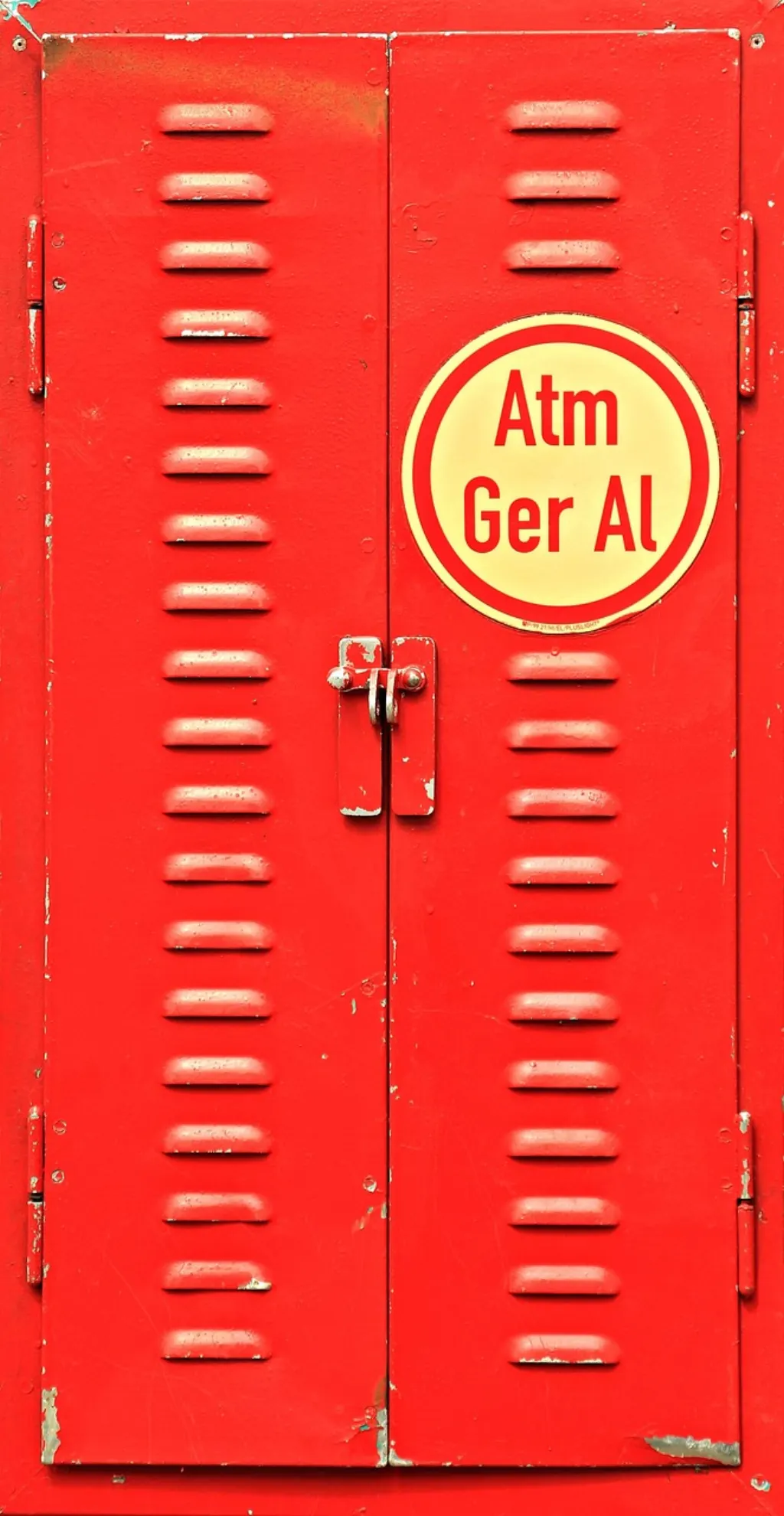 découvrez notre vestiaire high-tech, alliant innovation et confort pour une expérience unique. profitez d'espaces modernes, de solutions de rangement intelligentes et d'équipements connectés pour optimiser votre pratique sportive.