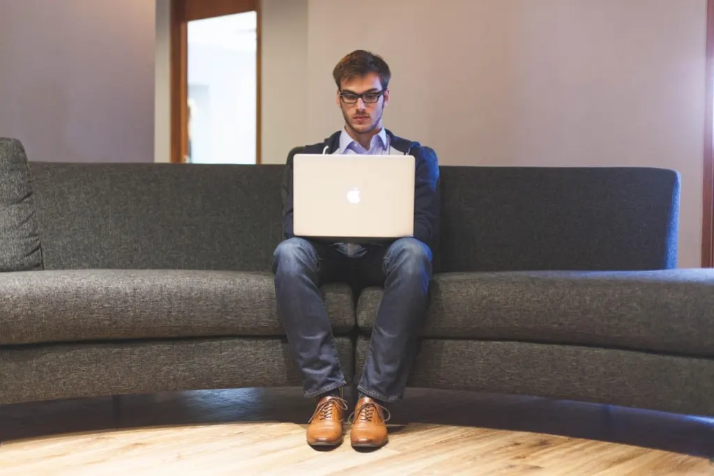 découvrez tout ce qu'il faut savoir sur le freelance : définition, avantages, conseils pour se lancer et réussir en tant que travailleur indépendant. trouvez les meilleures astuces et plateformes pour démarrer votre activité en freelance.