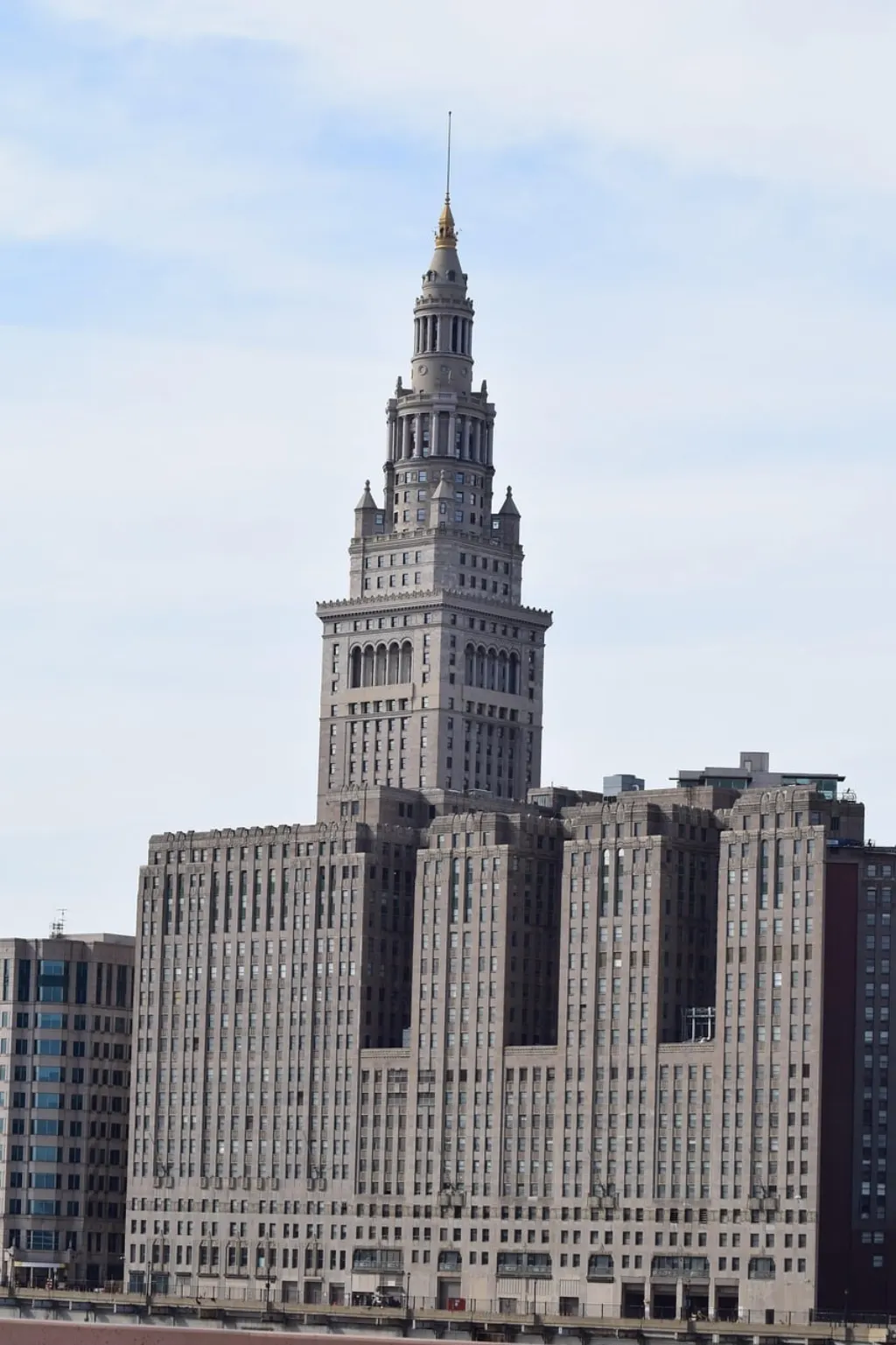découvrez les cleveland monsters, l'équipe de hockey sur glace américaine évoluant en ligue américaine de hockey (ahl). suivez l'actualité, les résultats et les joueurs de cette franchise passionnante basée à cleveland.