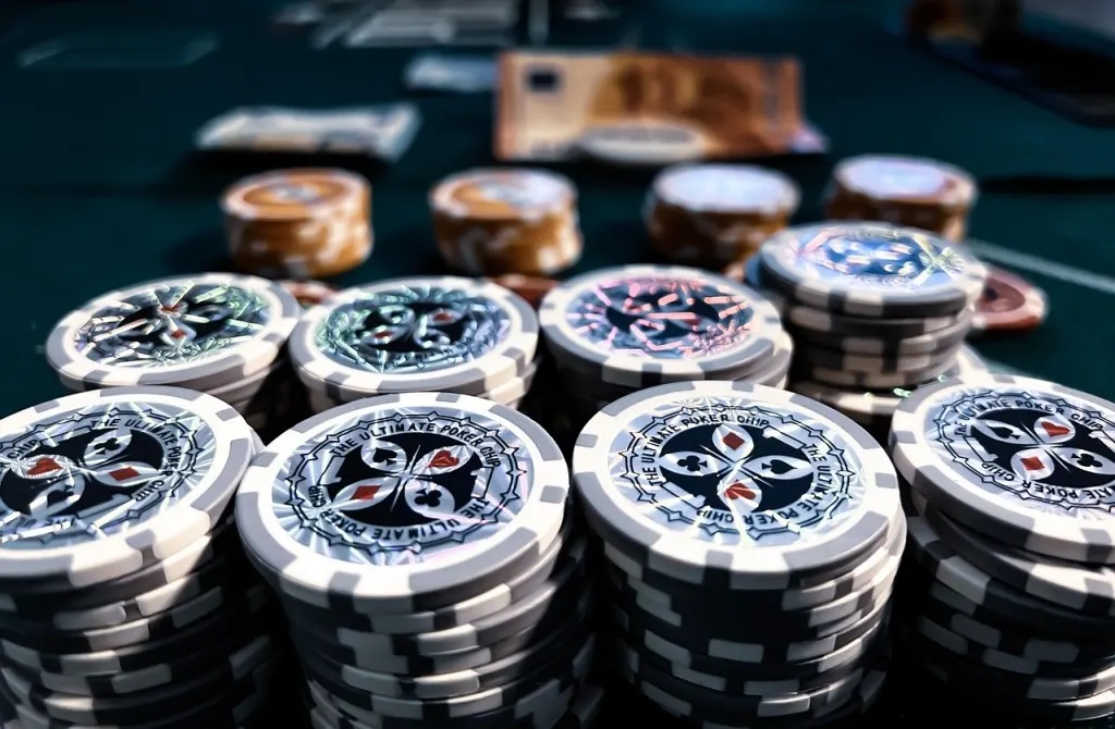 découvrez tout ce qu'il faut savoir sur la fraude au poker : méthodes utilisées, astuces pour s’en protéger et conseils pour jouer en toute sécurité, que vous soyez en ligne ou en casino.
