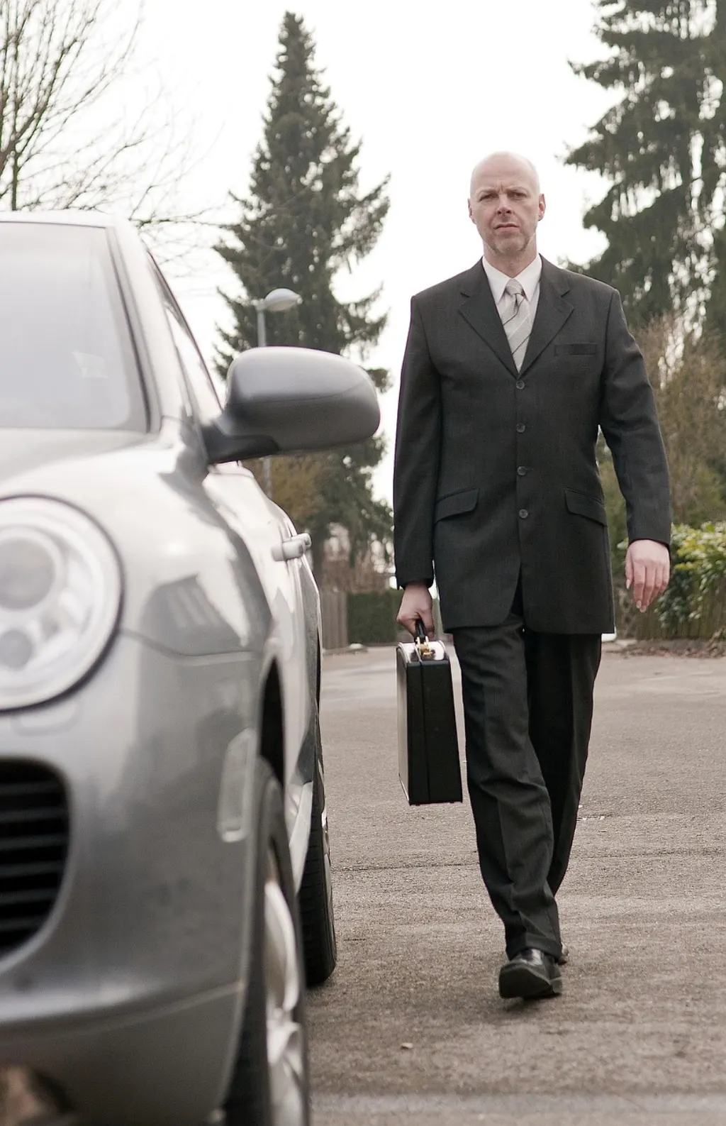 découvrez le porsche cayenne, un suv de luxe alliant performance sportive, design élégant et technologie de pointe pour une expérience de conduite unique.