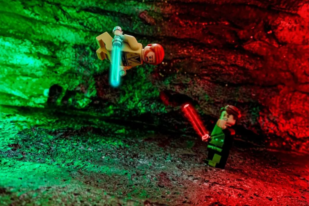 découvrez lego star wars smart brick, l'innovation qui combine construction et technologie pour une expérience de jeu unique et interactive dans l'univers star wars.